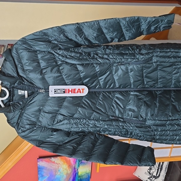 NWT 32° Ultra Lightweight Packable Puffer Jacket in Darkest Spruce size Medium - Picture 12 of 16
